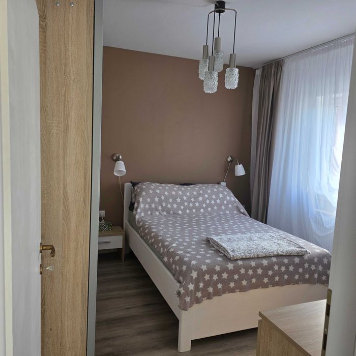 Apartament 3 camere Calea Cisnadiei