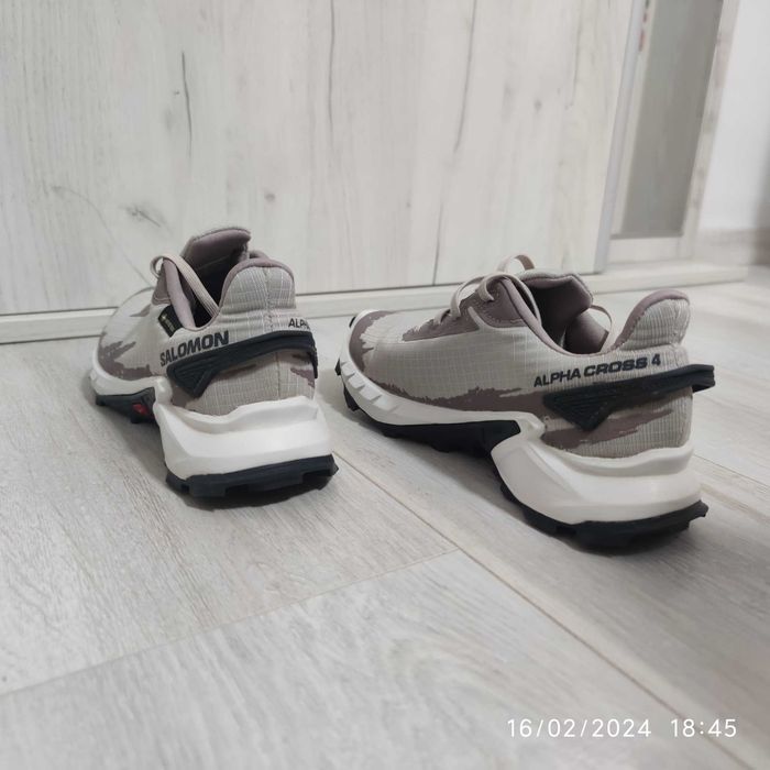 Salomon Alpha Cross 4