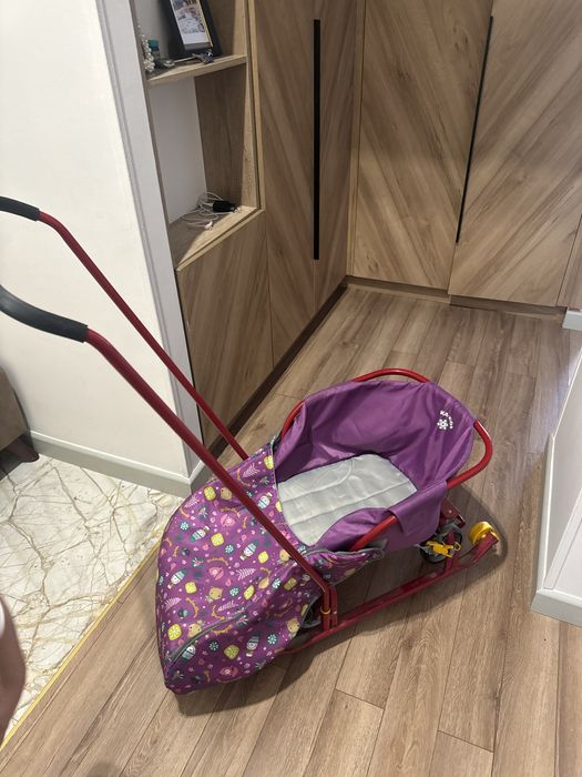 Санки с чехлом..