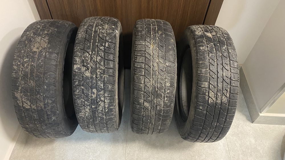 Продам летние шины в комплекте