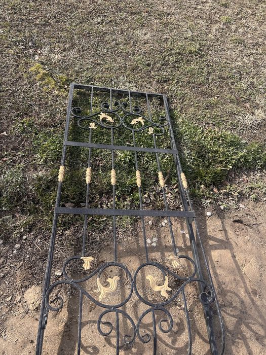 Продается решетка для окна