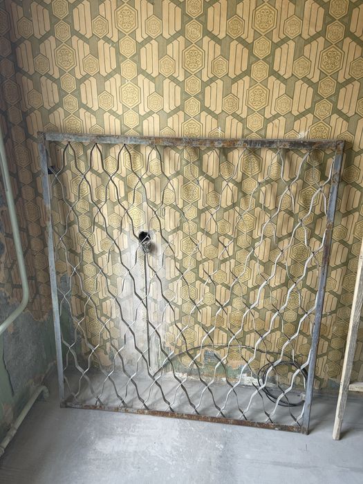 Решётка на окно.