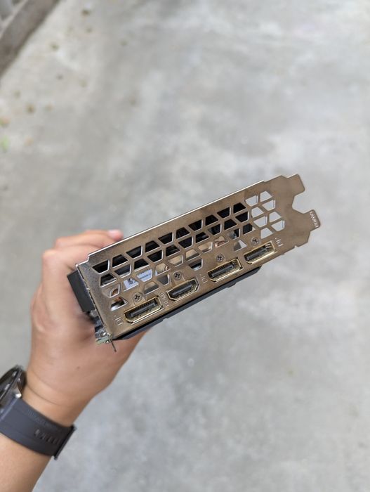 Видеокарта Gigabyte 1660 super