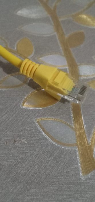 Internet kabel . Iahlatilmagan kafolatlangan. Uzunligi 0.5 metr