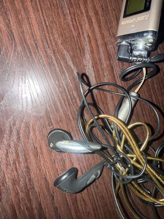 Музыкальный аудио миниплеер IRIVER IFP-190TC на запчасти