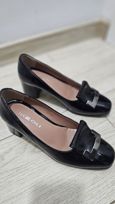Pantofi  mas 37 noi Rizzoli