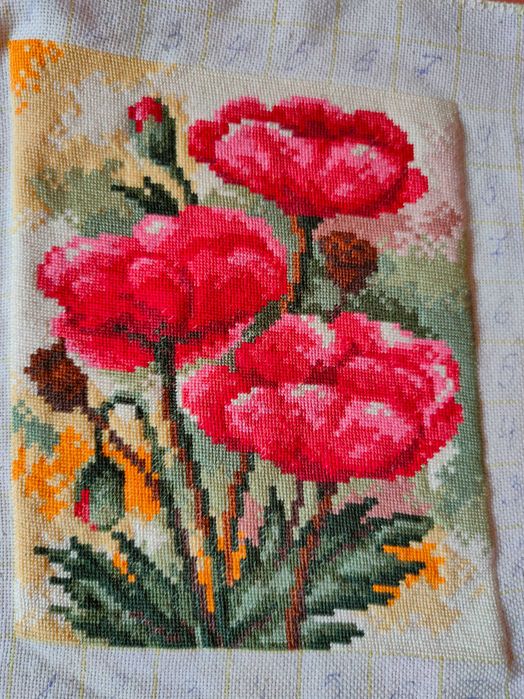 Бродирани Макове, Японска роза, Лалета, Розови макове