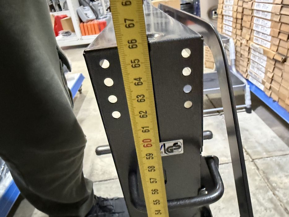 Сгъваема база за маса за каравана/кемпер