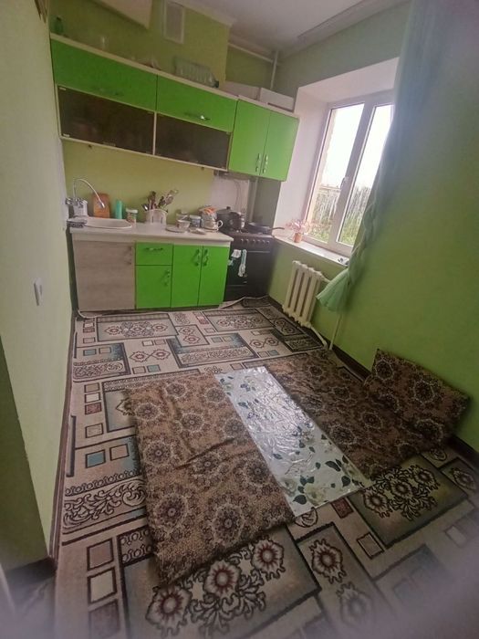 Uy sotiladi sharoitlari bor