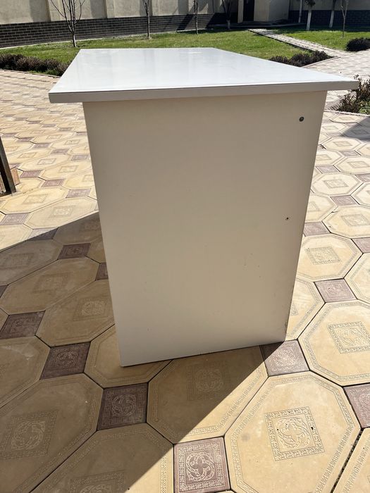 Офисный стол в отличном состоянии!