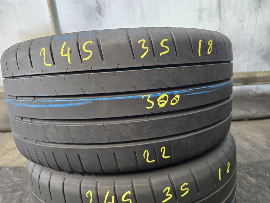 245 35 18 michelin