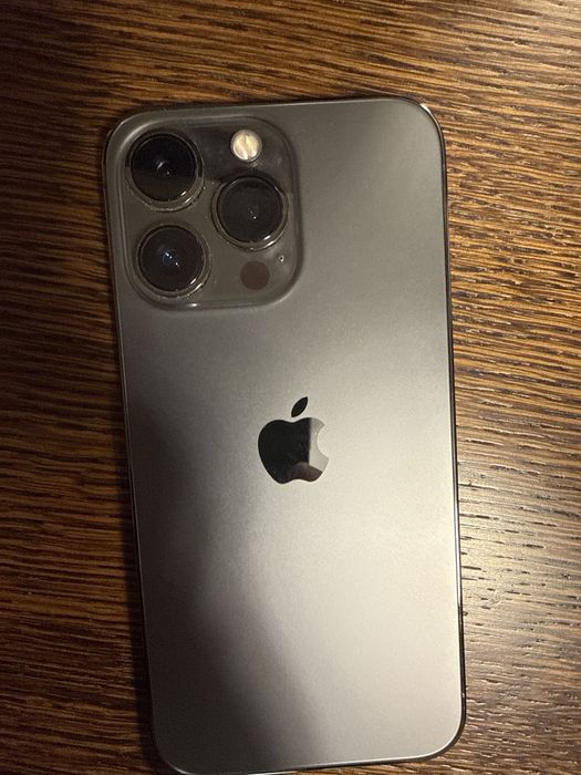 Айфон 13 про в отличном состоянии