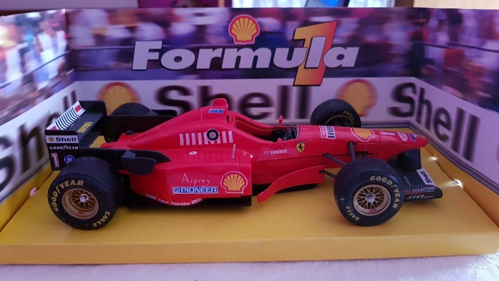 Masinuta Ferrari an 1996