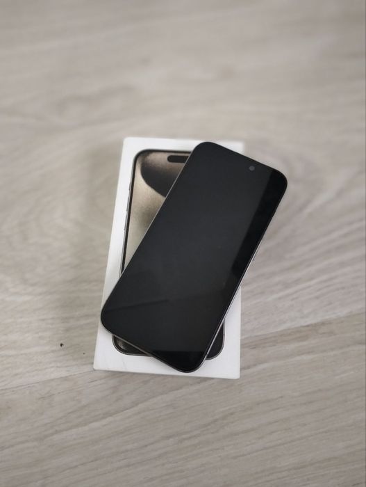 IPhone 15 про ..