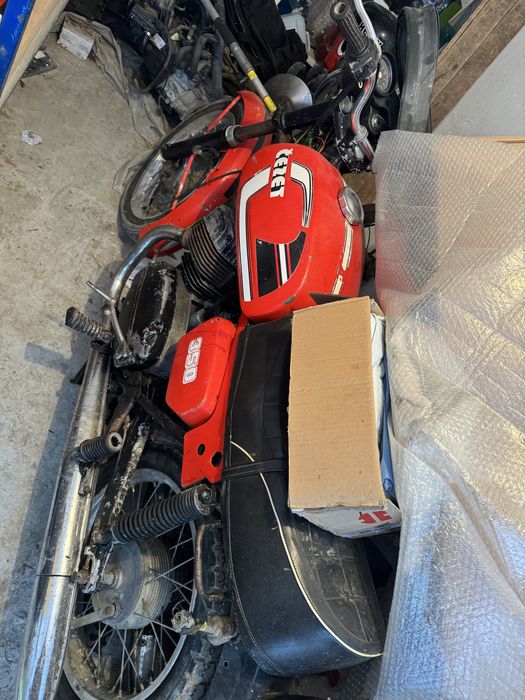 Продавам два броя Cz 350