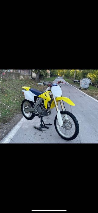 Suzuki RMZ 450 …..