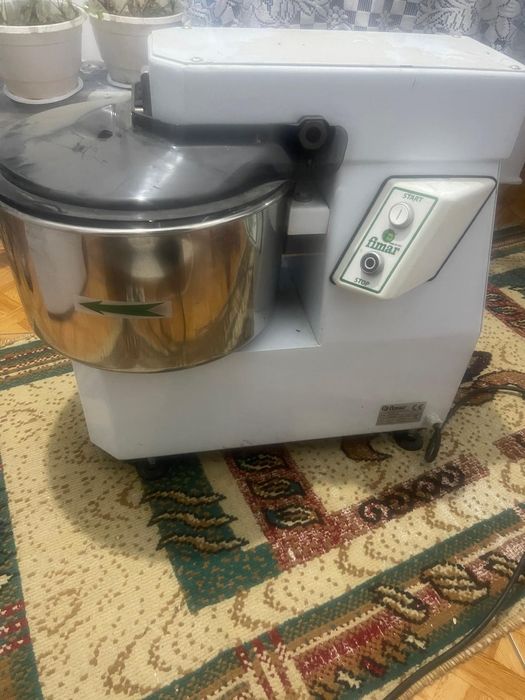 Malaxor industrial aluat