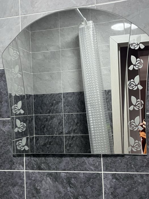 Зеркало настенное