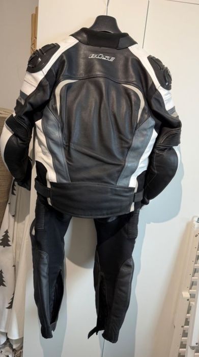 Costum moto piele Būse