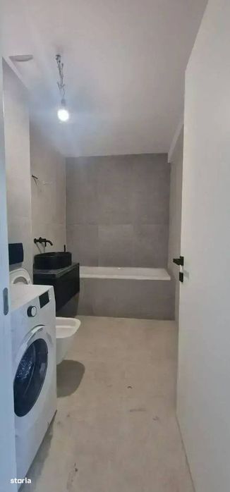 Studio luminos, bine compartimentat – Zona Marriott