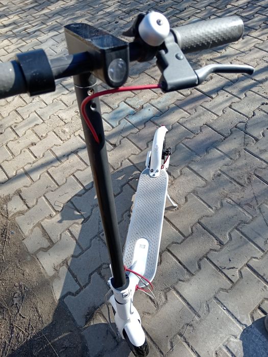 Trotinetă electrică xiaomi