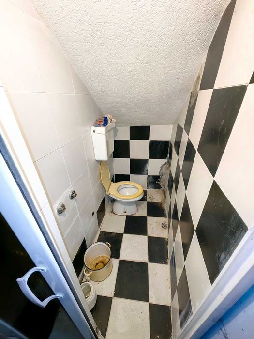 Продавам къща в гр. Перник кв. Клепало