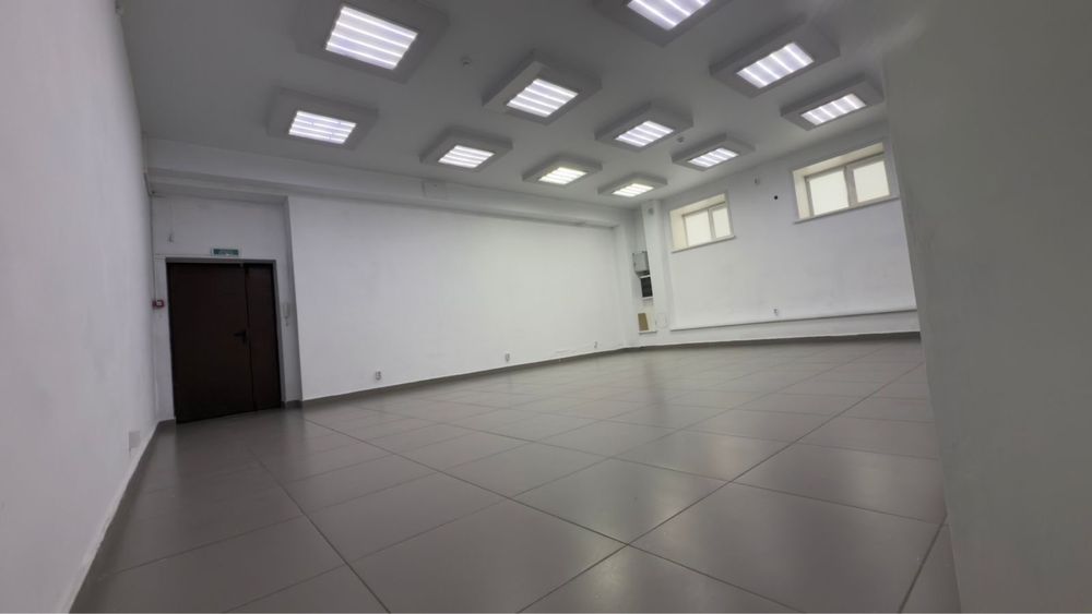 Сдам коммерческое помещение