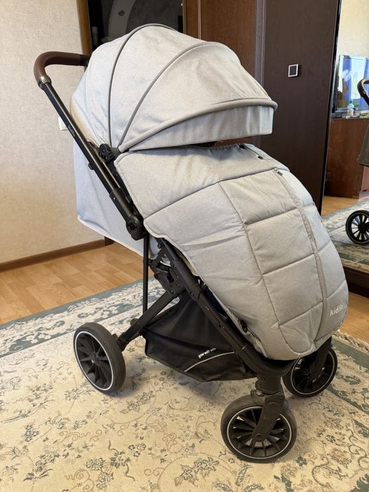 Продам Коляску Kidilo