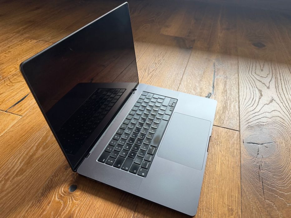 MacBook Pro 16 M3 Max, 16 CPU, 40 GPU, 48 Gb RAM, 1Tb SSD, Space black