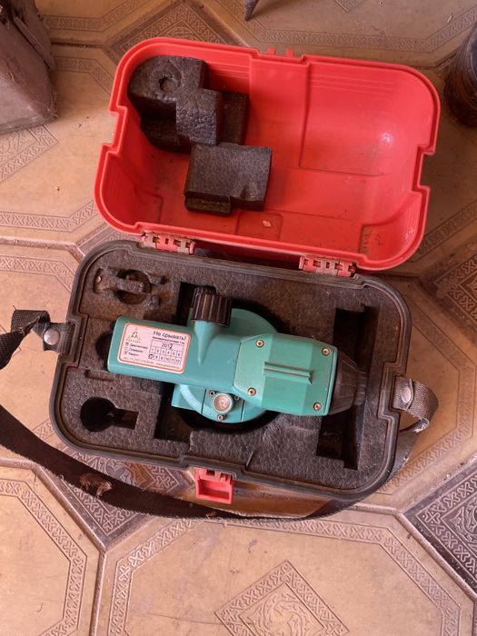 Невелир sokkia c410