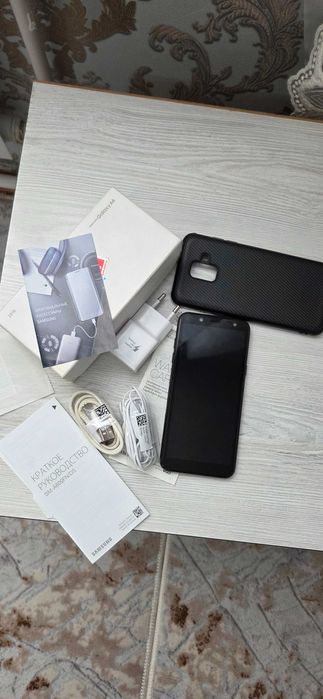 Самсунг А6 сотилади