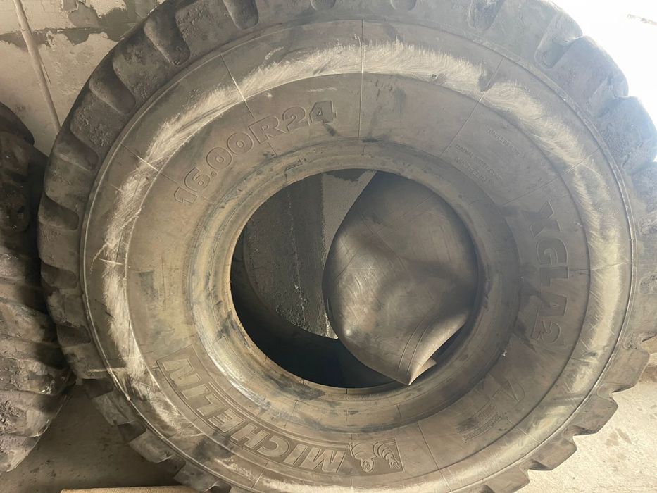 16.00 R24 шины продаю