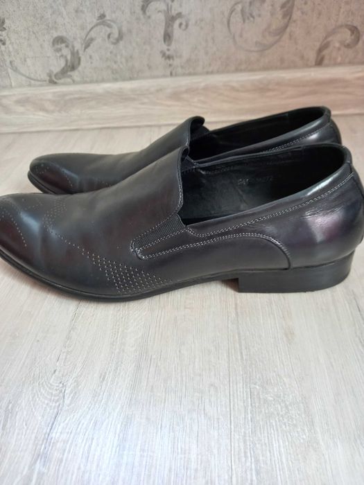 Продам мужские туфли
