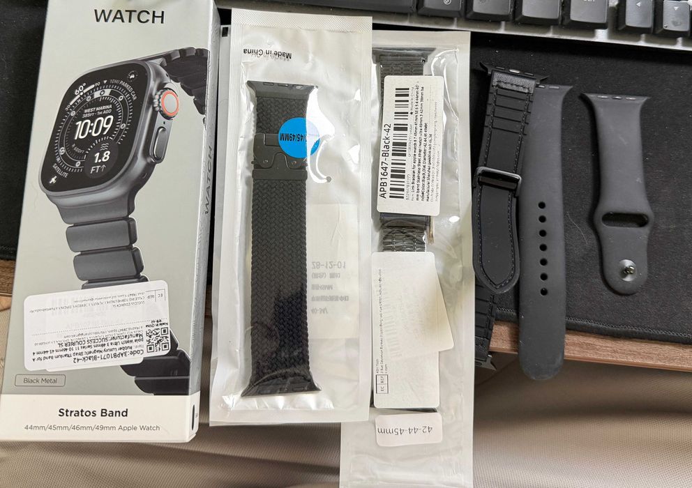 Като нов Apple Watch 11 46 mm + Аксесоари.