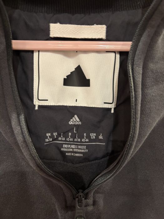 Къс суитчър на Adidas