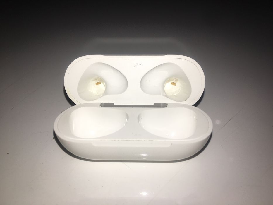 Оригинальный футляр от AirPods 3 gen