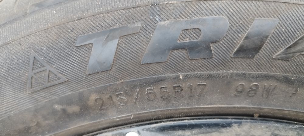 Продам летние шины 215/55/17
