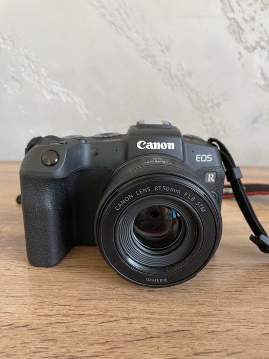 Canon RP + объектив 50mm 1.8