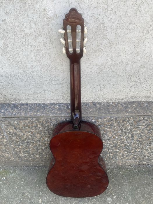 Valencia CG160. Valencia CG160.