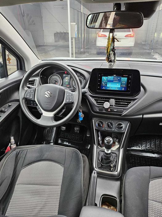 Se vinde Suzuki S-Cross