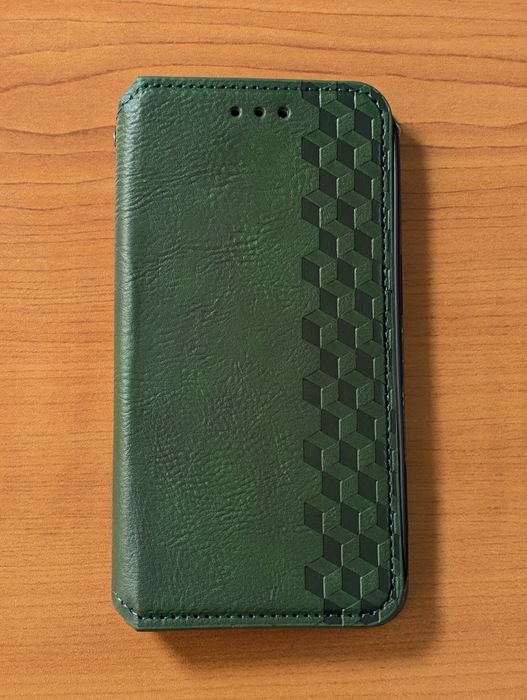 Кожен калъф за iPhone 16