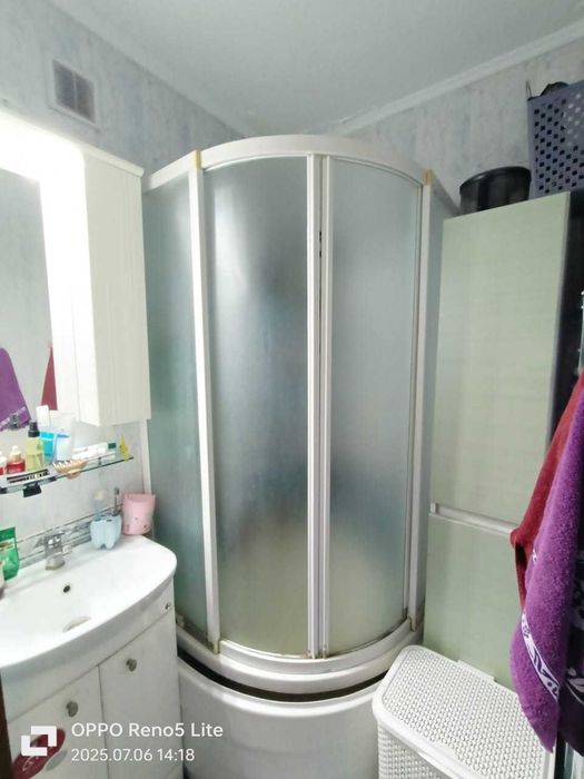 Продам 2х кв. 5 мкр. 3/5 эт. 1966г. Маресьева