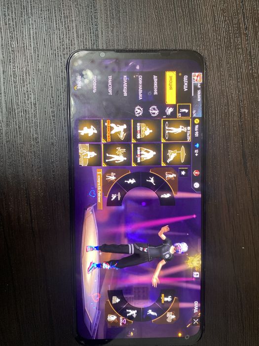 Продам аккаунт FREE FIRE