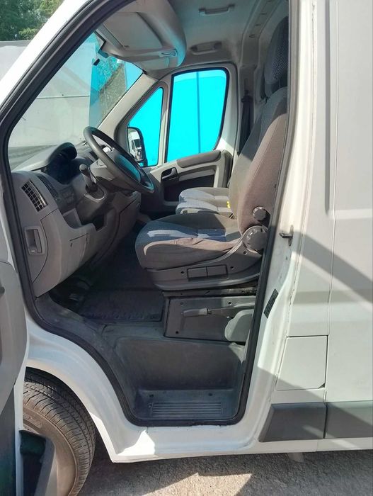 Продавам Микробус Peugeot Boxer Дълга база 3,5т 2.2 120кс. 2011г.