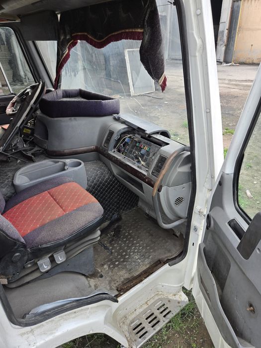 Howo кабина сотилади.