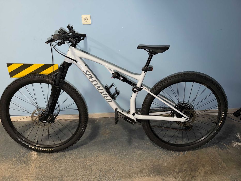 Планински велосипед SPECIALIZED CHISEL като нов!