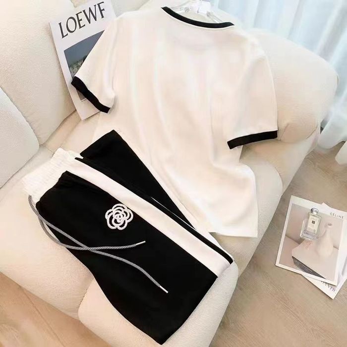 Ayollar uchun yozgi Sport kiyimi