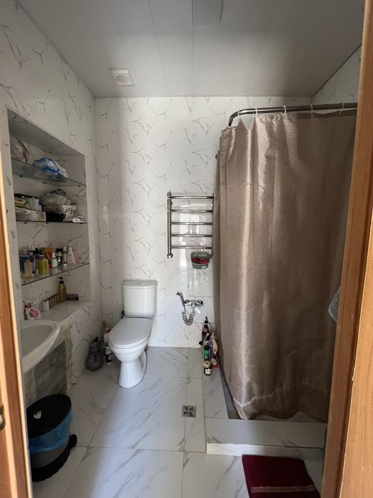 Qibrayda srochna hovli sotiladi
