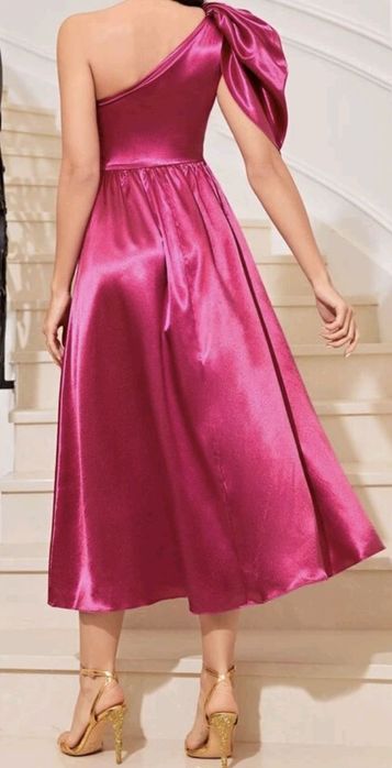 Rochie fucsia de ocazie seara zi