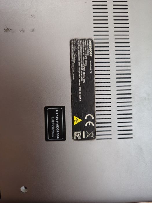 Лаптоп за части Medion E17201